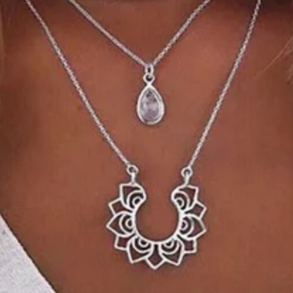 NEW Silver 2 pc Layered Lotus Water Drop Necklace - Picture 7 of 8